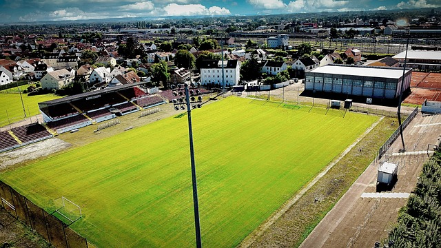 而皇马则更 而皇马则更